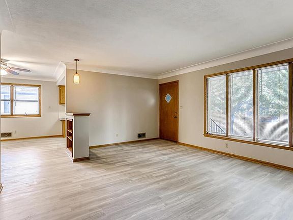 2nd image of 1708 Louise Ave