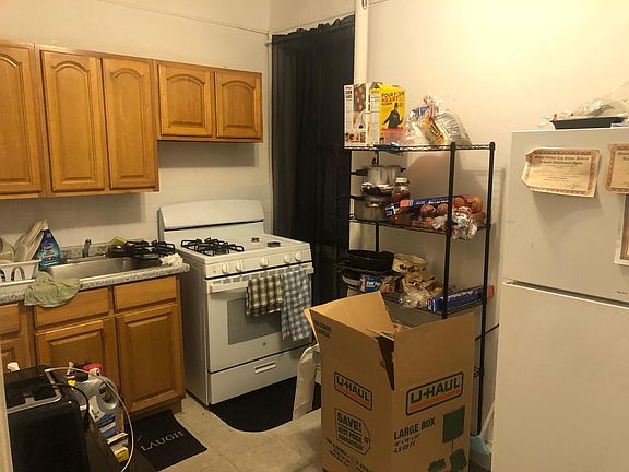 5th image of 666 N Terrace Ave Floor 3