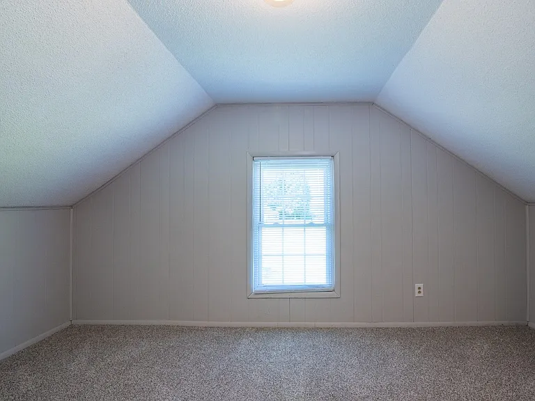 1231 Crume Rd — Photo 32