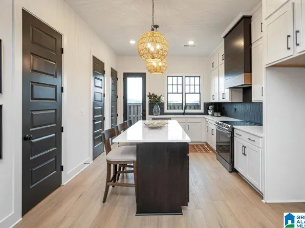 1208 Windsor Dr, Birmingham, AL 35209