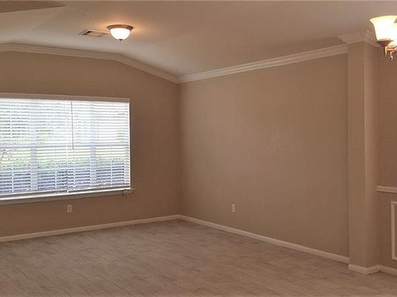 2nd image of 627 Tundra Dr
