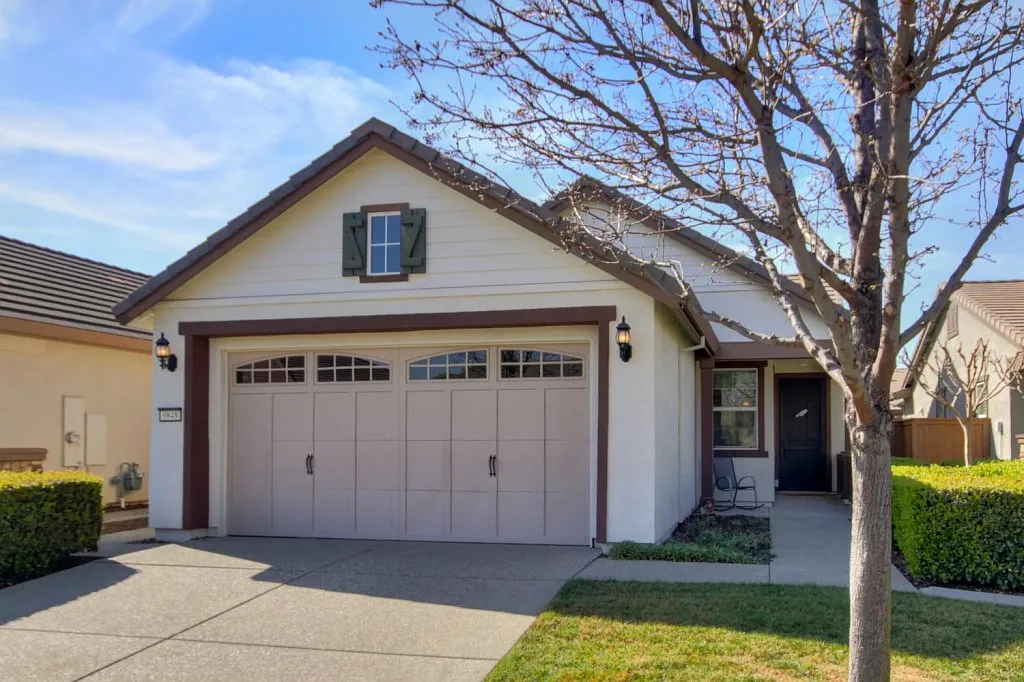 9848 Sunderland Way photo 1
