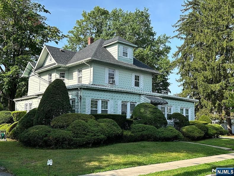 1st image of 59 Kingsberry Ave