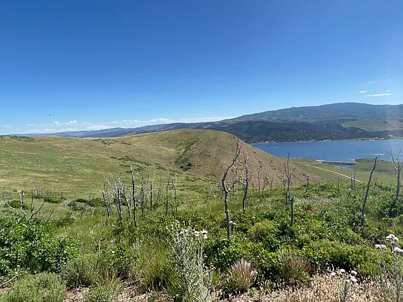 3rd image of 47 Kent Canyon Rd