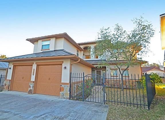2nd image of 109 Oasis Hls