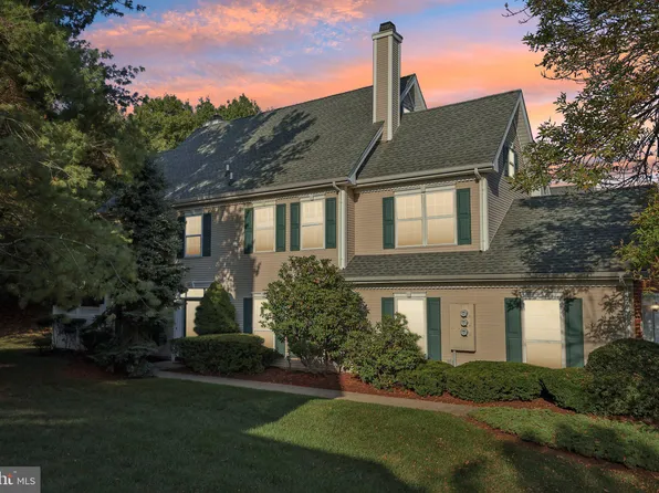 901 Pebble Creek Ct, Pennington, NJ 08534