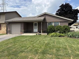 4047 S 91st Pl, Greenfield, WI 53228