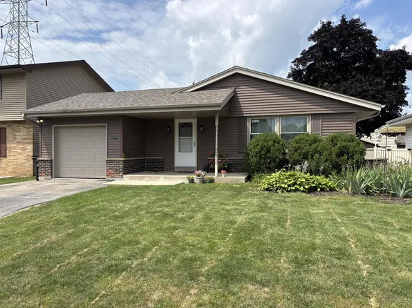 4047 South 91st PLACE, Greenfield, WI 53228