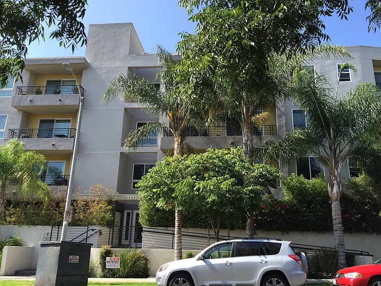 11115 Acama St #Penthouse 6 — Photo 2