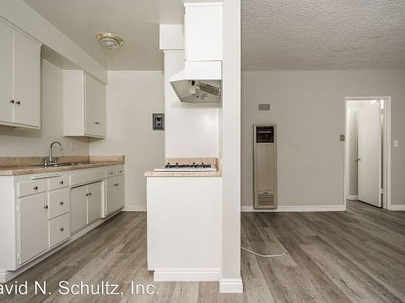 5th image of 416 Pioneer Dr #14
