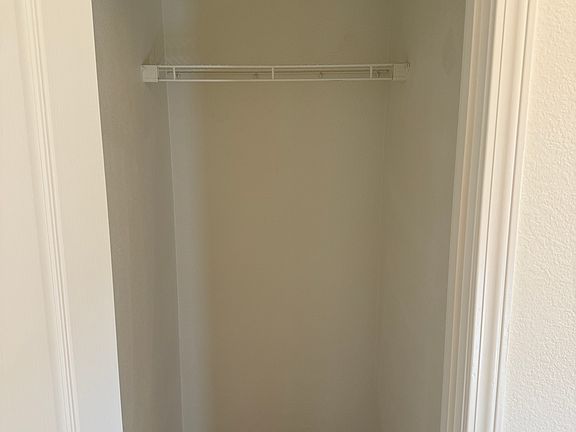 5th image of 4660 W Oswego Ave