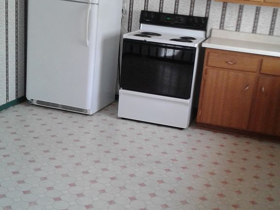 2nd image of 601 E Madison Ave
