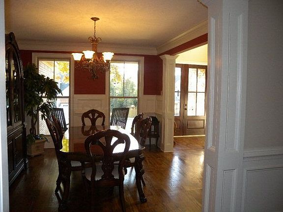 4th image of 971 Woody Hill Cir