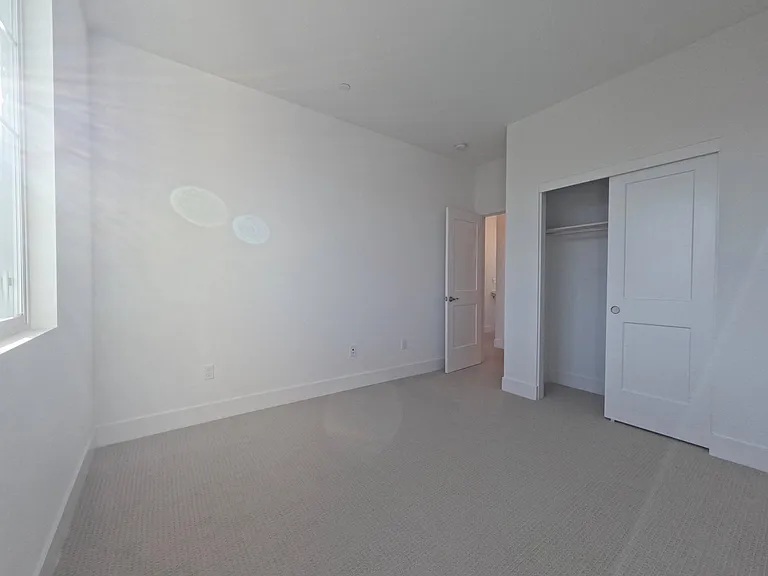 2716 Amora Cir — Photo 27