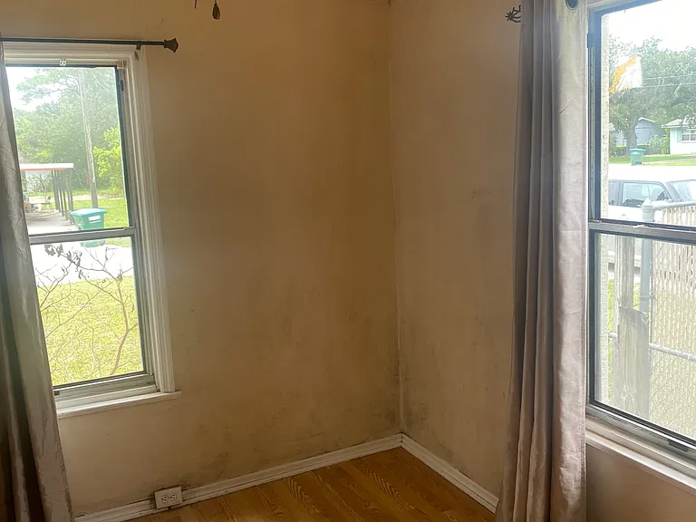 3 Stuart Dr — Photo 4