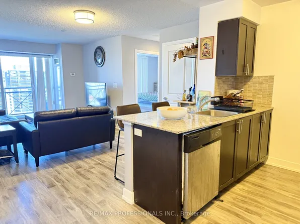 2 Eva Rd Unit 1229, Toronto, ON M9C 0A9