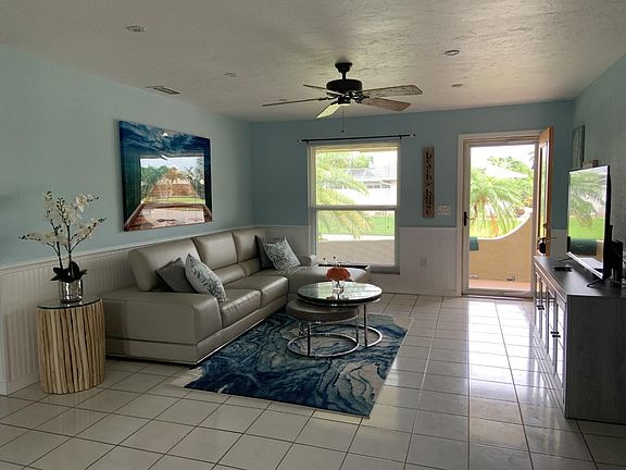 3rd image of 4908 Coral Lake Dr