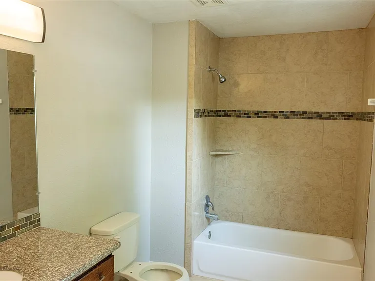 537 Cottontail Dr #B — Photo 16