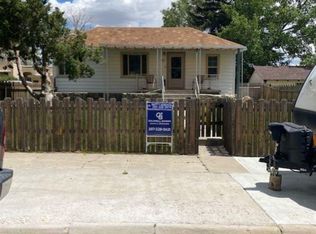 1011 8th St, Rawlins, WY 82301