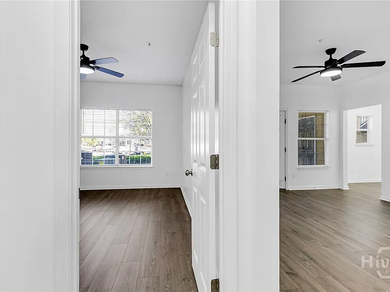 4104 Walden Park Dr — Photo 16