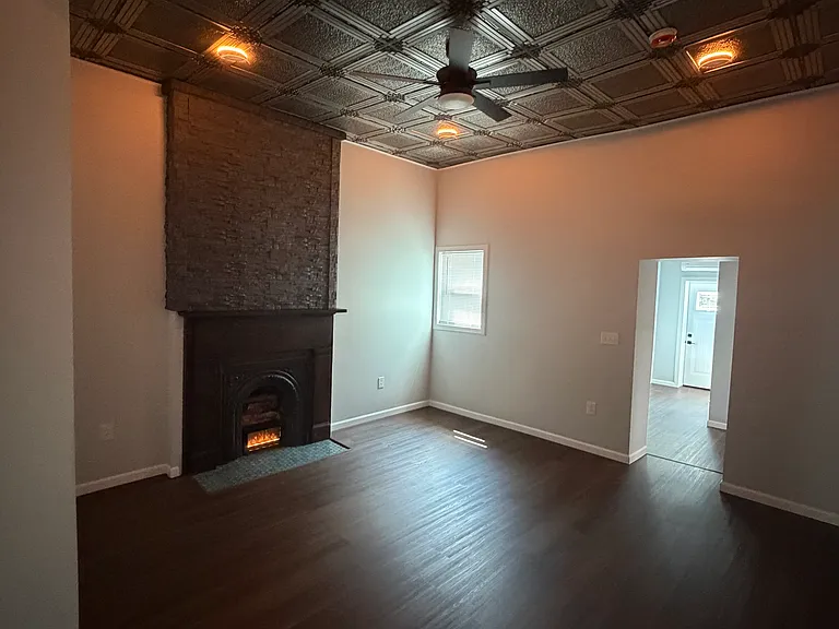 2331 Chapline St #2 — Photo 5