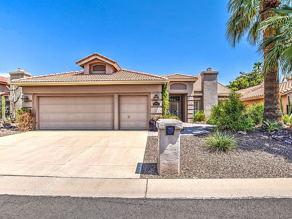3rd image of 24417 S Boxwood Dr