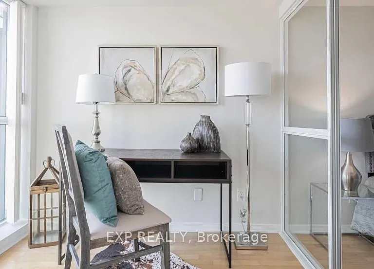 28 Harrison Garden Blvd #1112 — Photo 17