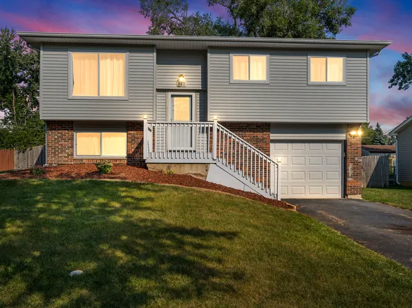 220 N Ashbury Ave, Bolingbrook, IL 60440