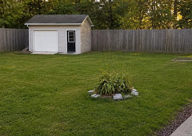Hoffman Rd — Photo 13