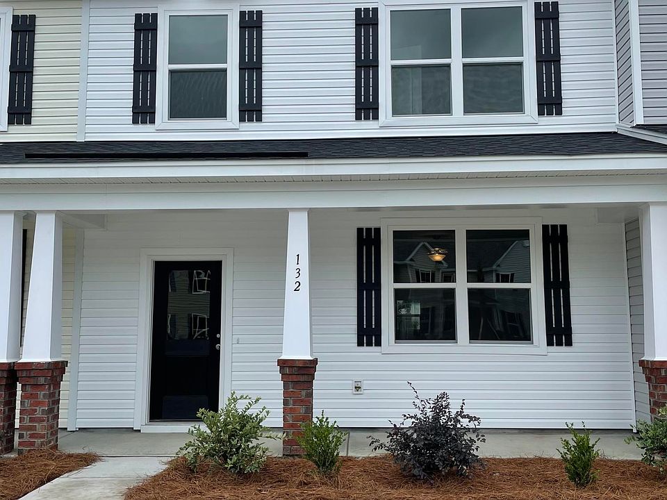 1st image of 132 Spencer Cir #13