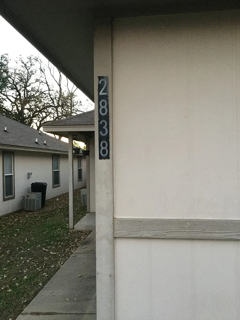 JAMES2836-38 — Photo 2