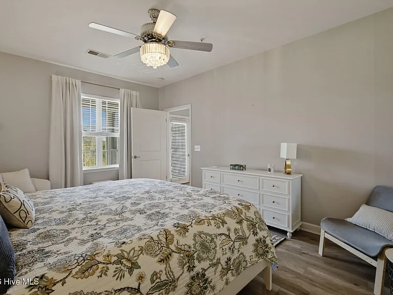 240 Woodlands Way #17 — Photo 20