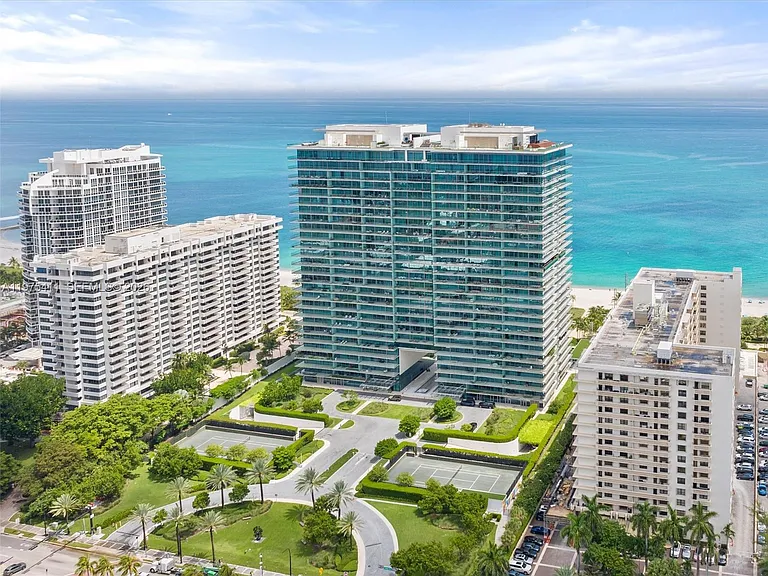 10203 Collins Ave #1105 — Photo 29