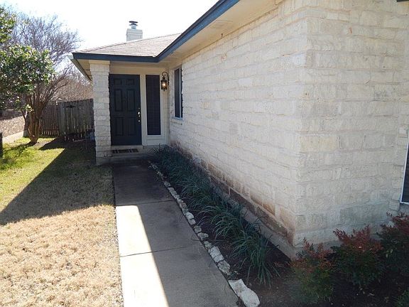 3rd image of 1715 Zydeco Dr