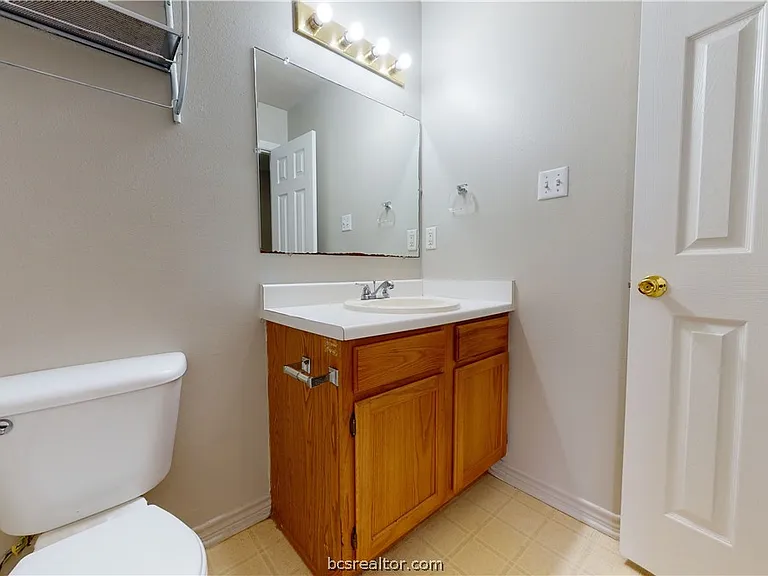 306 Cherry St #B — Photo 14