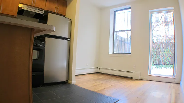 Rented by DSA Realty | media 19