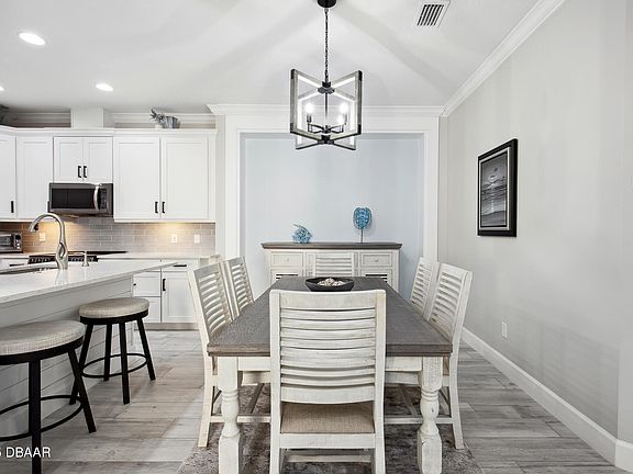 5th image of 502 Margaritaville Ave