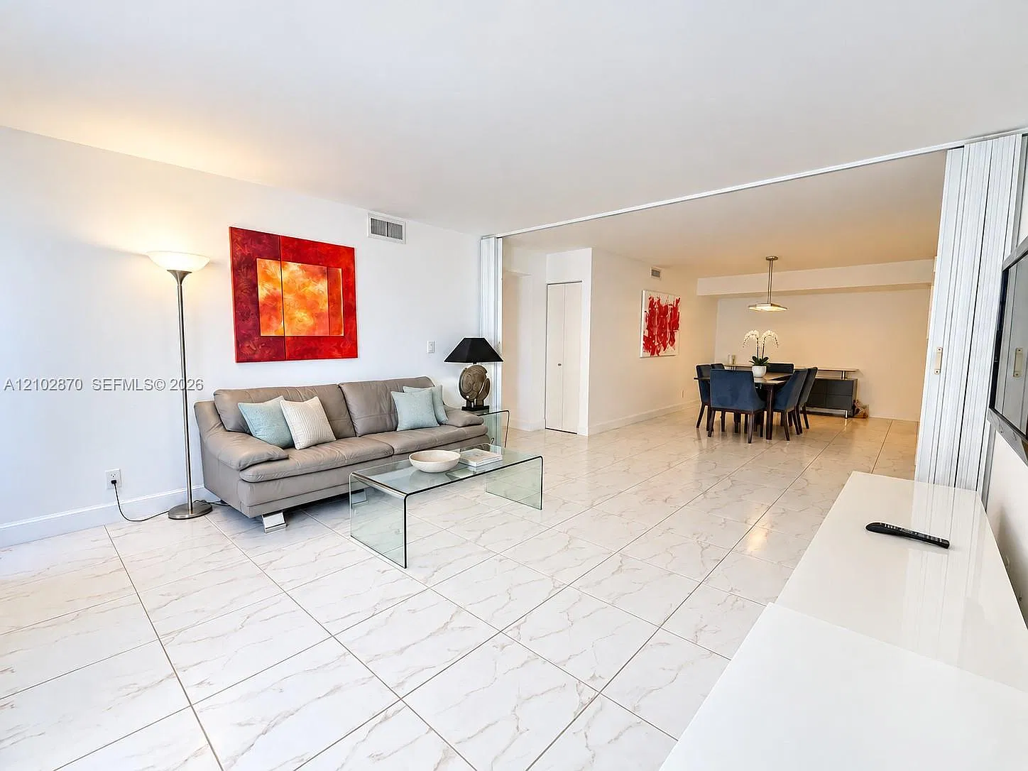 Catania Condo — Photo 3