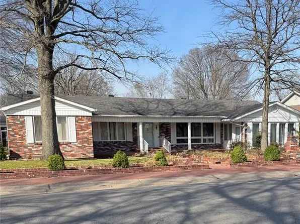 1325 Mill St, New Madrid, MO 63869