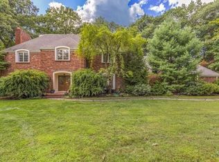 11 Fox Run Rd, Dover, MA 02030