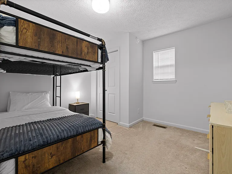 800 Poindexter Ave — Photo 23