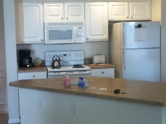 4th image of 1850 Towne Park Dr