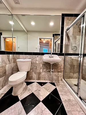 Rented by City Connections Realty | media 11