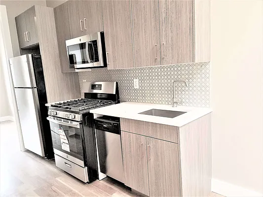 Rented by The Hamilton Group | media 20