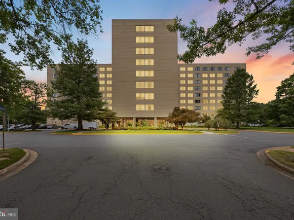 6641 Wakefield Dr APT 615, Alexandria, VA 22307