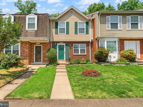 3523 Castle Hill Dr, Woodbridge, VA 22193