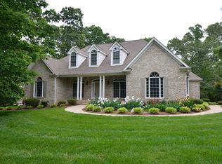 5800 Scarlett Ct, Oak Ridge, NC 27310