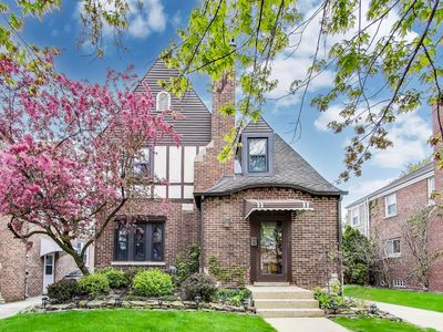 5808 N Odell Ave, Chicago, IL, 60631