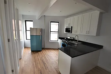 Rented by CITY SKYLINE REALTY INC