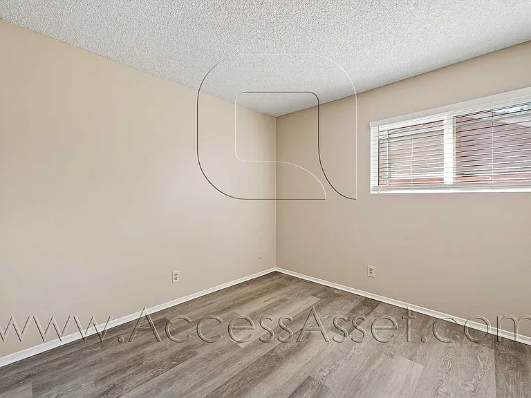 29650 Mira Loma Dr — Photo 16